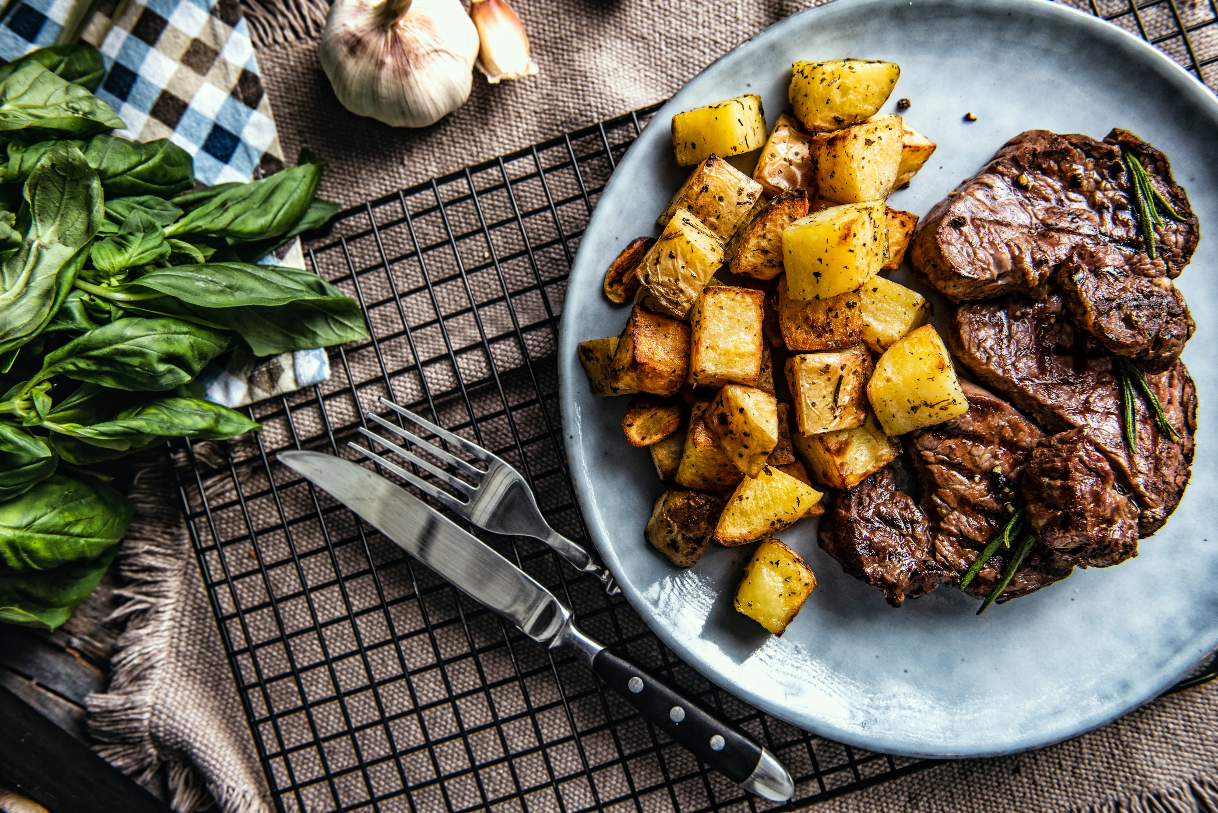Rosemary Grilled Steak with Golden Baked Potatoes — final dish